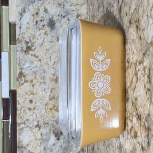 Vintage Pyrex Gold Butterfly Refrigerator Dish.